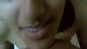 Cute and sexy Indian aunty Arti has romance