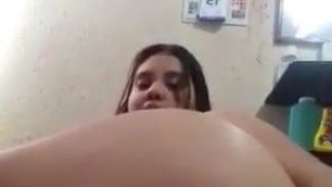 Indian girl with a big ass masturbates