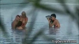 Underwater Blowjob Threesome