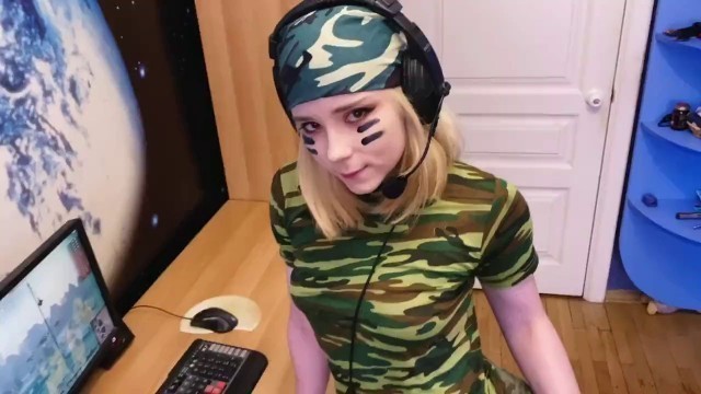 Fuck Cute Girl when she Play in WoT - Pornhubcom